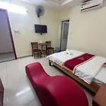 Khach San Hoang Anh