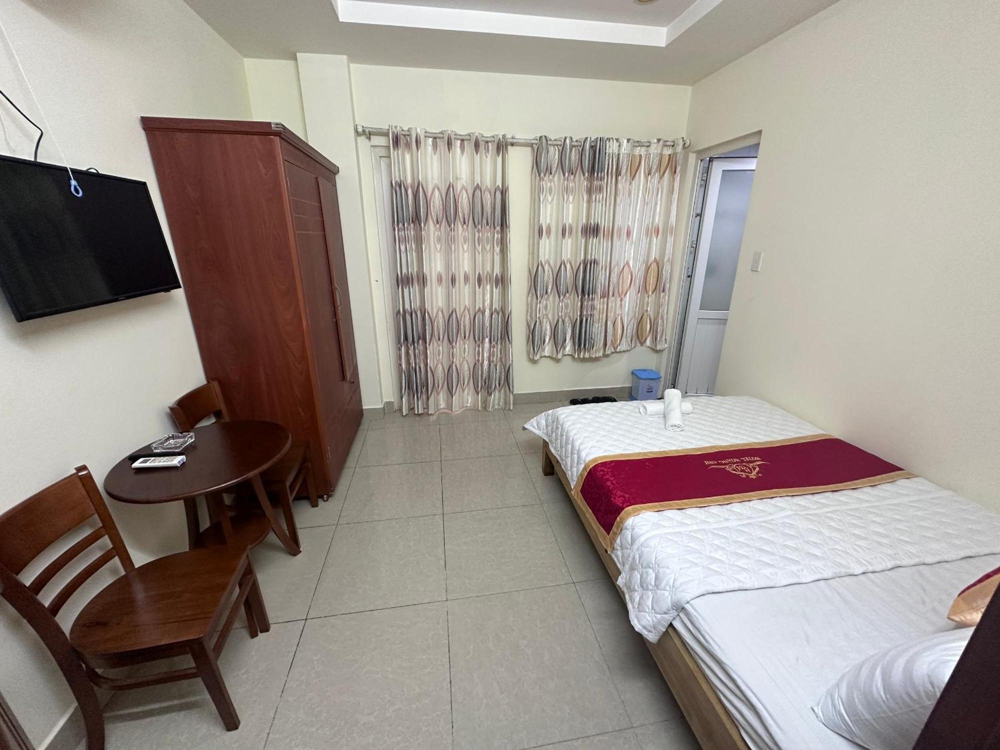 Khách sạn Khach San Hoang Anh